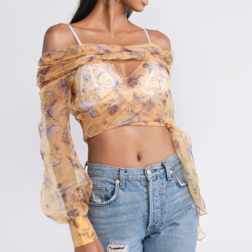 *NWT* Off The Shoulder Wrap Top